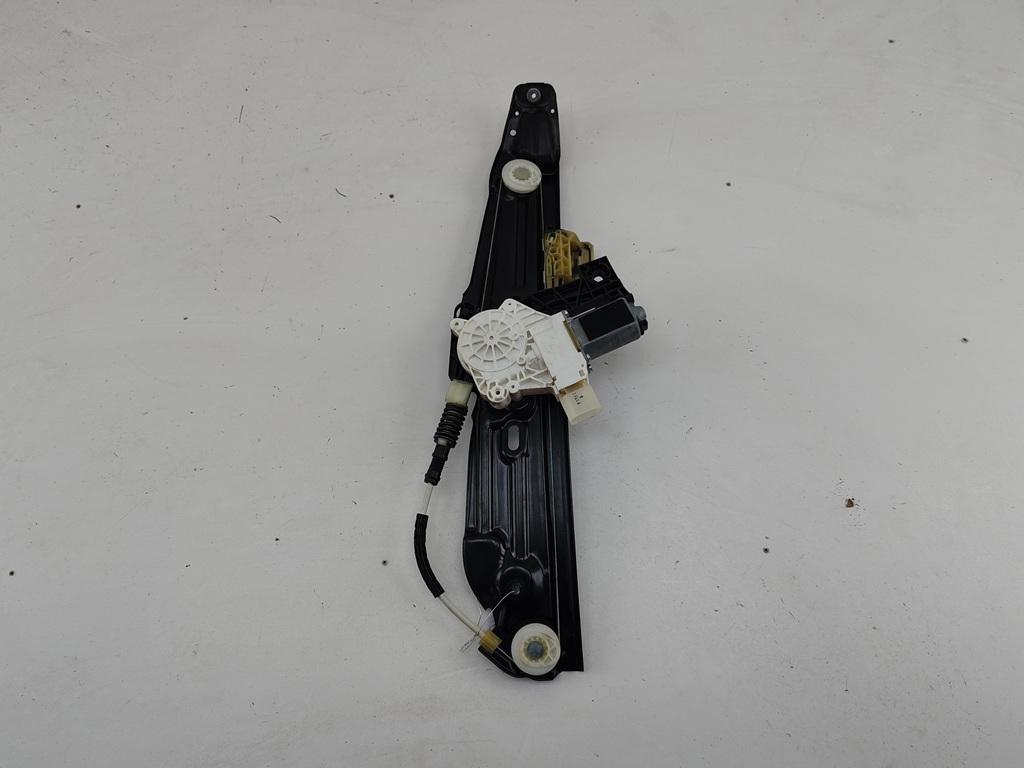 стеклоподъемник электрический задний правый BMW 5 F10/F11 2011, 2.0 л., дизель, МКПП, чёрный, универсал, 7182122