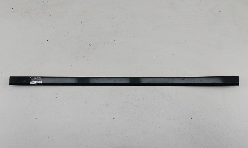 молдинг двери передней правой Audi A6 C5 2004, 2.5 л., дизель, АКПП, зелёный, универсал, 4B0853954