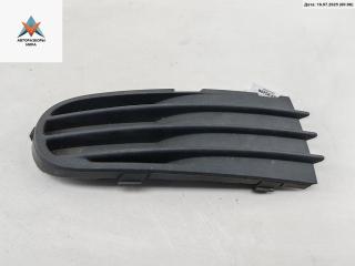 заглушка (решетка) в бампер Volvo S40 2 поколение 2005, 1.8 л., бензин, МКПП, чёрный, универсал, 30657010