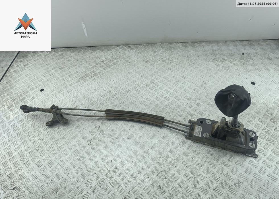 кулиса Volkswagen Caddy 3 поколение 2009, 1.4 л., бензин, МКПП, красный, фургон - фото №1