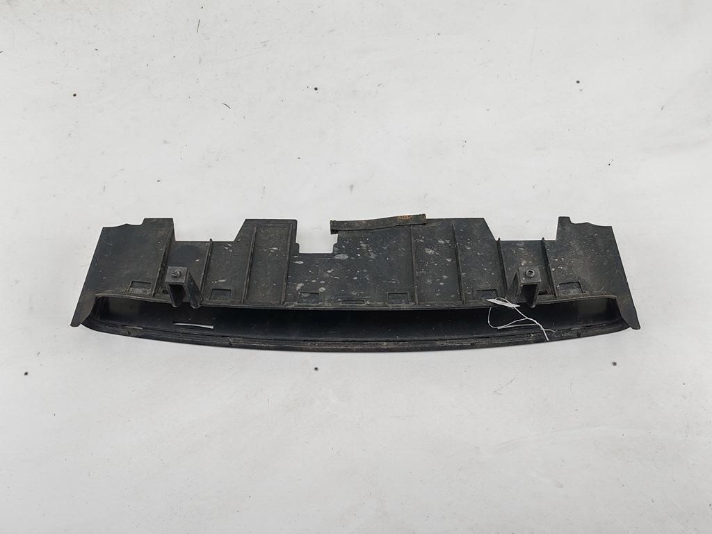 заглушка (решетка) в бампер Volvo S40 / V40 2003, 1.8 л., бензин, МКПП, серый, универсал, 30865803