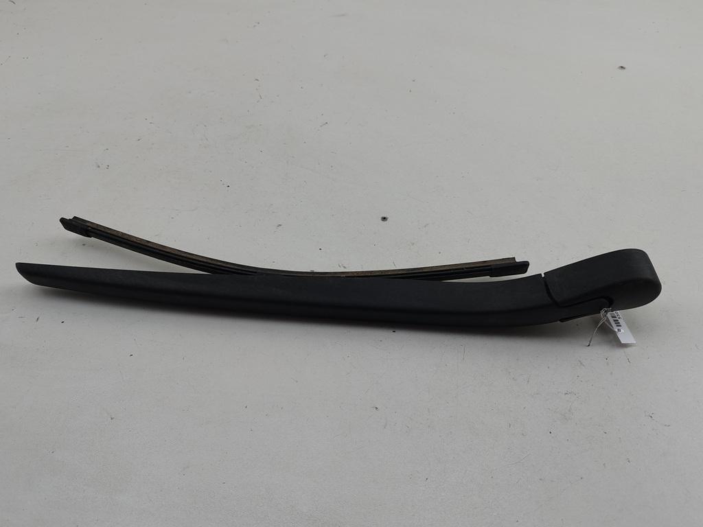 Щеткодержатель (поводок стеклоочистителя) задний BMW 5 F10/F11 2011, 2.0 л., дизель, МКПП, чёрный, универсал, 87074