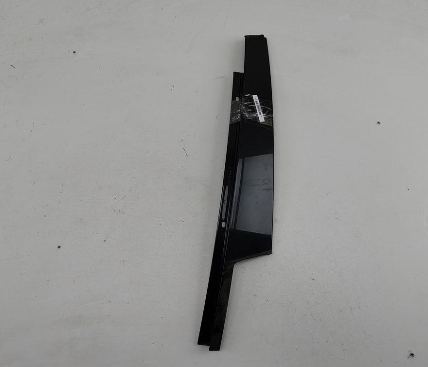 накладка двери (крышки) багажника BMW 5 F10/F11 2012, 3.0 л., дизель, АКПП, чёрный, универсал, 7209723