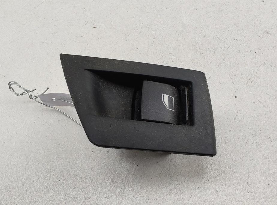 кнопка стеклоподъемника заднего левого BMW 5 F10/F11 2011, 2.0 л., дизель, МКПП, чёрный, универсал, 9163527
