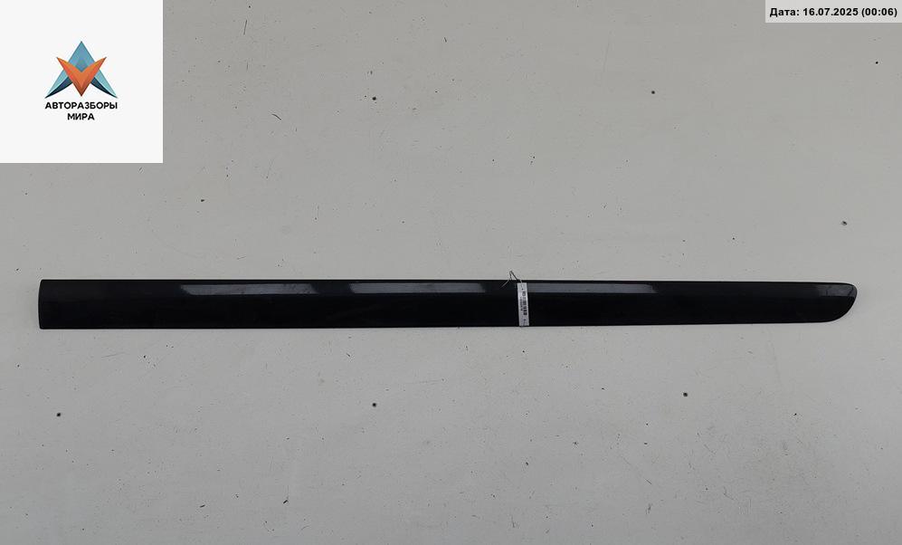 молдинг двери передней правой Volkswagen Touran 1 поколение 2005, 2.0 л., бензин, МКПП, чёрный, минивэн, 1T0853516 - фото №1