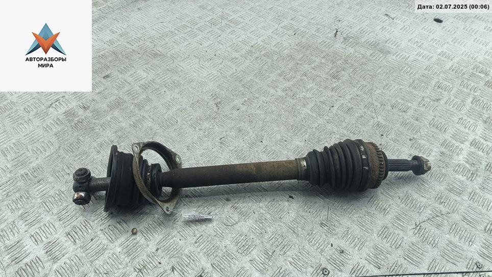 полуось передняя левая (приводной вал, ШРУС) Renault Scenic 1 поколение 1998, 1.6 л., бензин, МКПП, красный, минивэн - фото №1