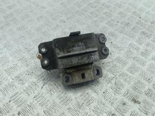 подушка крепления двигателя Volkswagen Passat B6 2008, 1.8 л., бензин, МКПП, чёрный, универсал