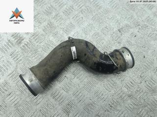 патрубок интеркулера Volkswagen Passat B6 2008, 1.8 л., бензин, МКПП, чёрный, универсал