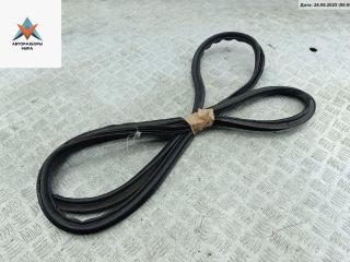 Уплотнитель крышки (двери) багажника Volkswagen Passat B6 2008, 1.8 л., бензин, МКПП, чёрный, универсал