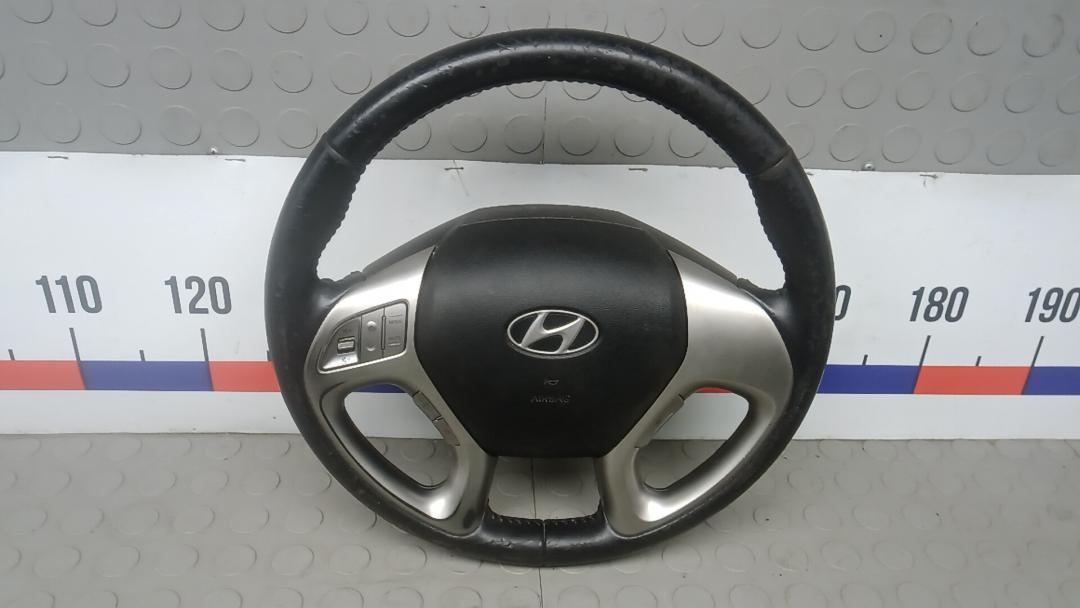 руль Hyundai ix35 1 поколение 2012, 1.7 л., дизель, МКПП, внедорожник 5 дв., 561102Y6009P - фото №1