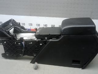 подлокотник Land Rover Range Rover Evoque L538 [рестайлинг] 2017, 2.0 л., дизель, МКПП, внедорожник 5 дв.