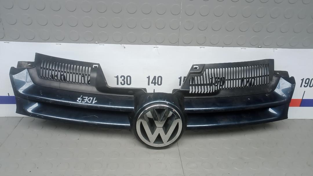 решетка радиатора Volkswagen Golf 5 поколение 2007, 1.4 л., бензин, МКПП, хетчбэк 5 дв., ., 1K0853651A - фото №1