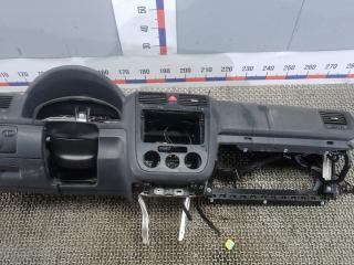 панель передняя салона (торпедо) Volkswagen Golf 5 поколение 2007, 1.4 л., бензин, МКПП, хетчбэк 5 дв., 1K1857001B