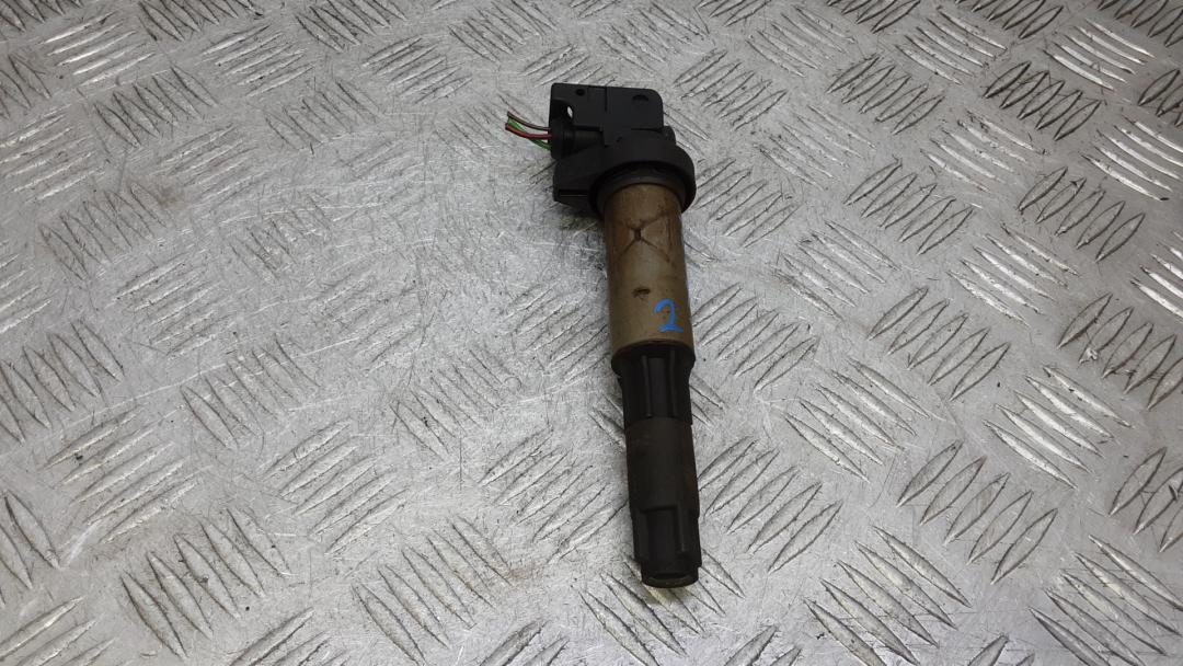 катушка зажигания BMW 1 серия E81/E82/E87/E88 2005, 1.6 л., 116i, бензин, МКПП, хетчбэк 5 дв., 0221504100 - фото №1