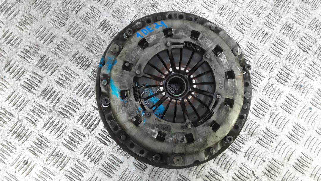 маховик BMW 1 серия E81/E82/E87/E88 2005, 1.6 л., 116i, бензин, МКПП, хетчбэк 5 дв. - фото №1