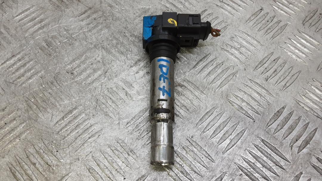 катушка зажигания Volkswagen Golf 5 поколение 2007, 1.4 л., бензин, МКПП, хетчбэк 5 дв., 036905715F, 036905715 - фото №1