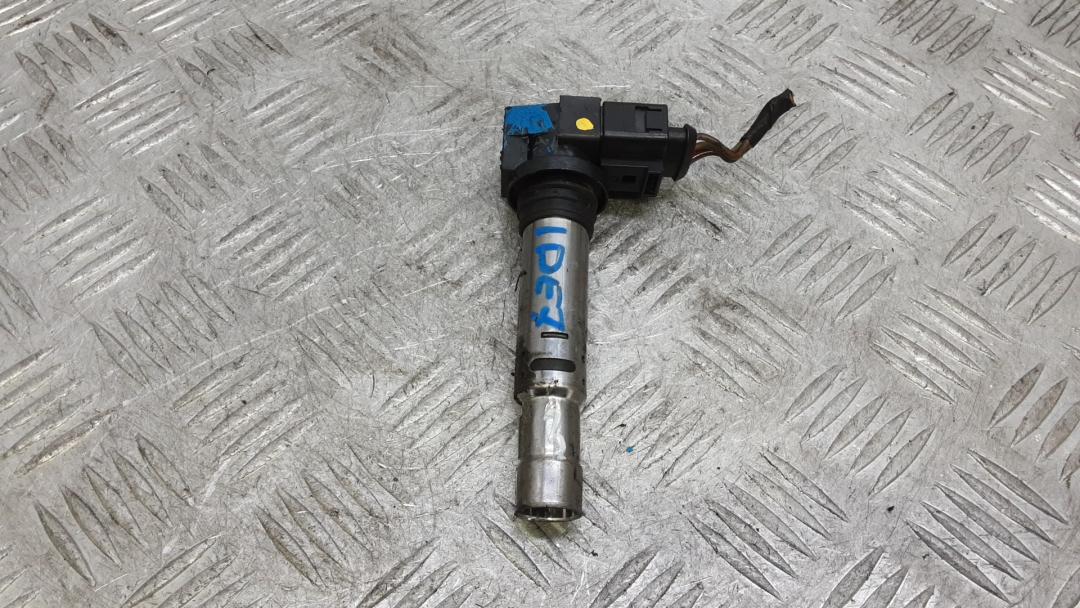 катушка зажигания Volkswagen Golf 5 поколение 2007, 1.4 л., бензин, МКПП, хетчбэк 5 дв., 036905715F, 036905715 - фото №1