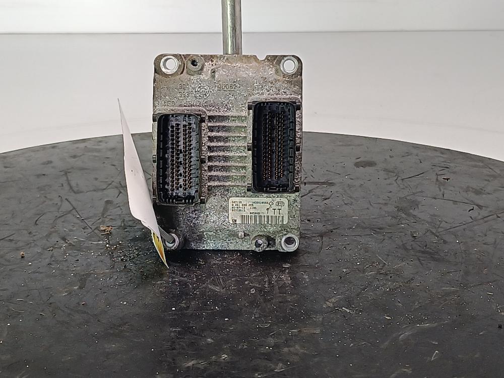 Блок управления двигателем Opel Corsa D 2007, цвет, 55353613 - фото №1