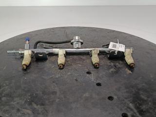 топливная рампа Mazda 6 GG 2004, цвет, L36113150