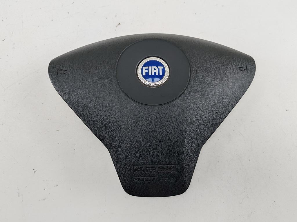 подушка безопасности водителя Fiat Stilo 2005, 1.8 л., бензин, МКПП, зелёный, универсал, 735397400