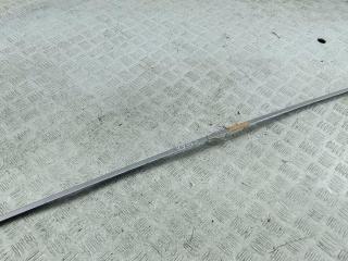 молдинг двери передней правой Volkswagen Passat B6 2006, 2.0 л., дизель, МКПП, чёрный, универсал