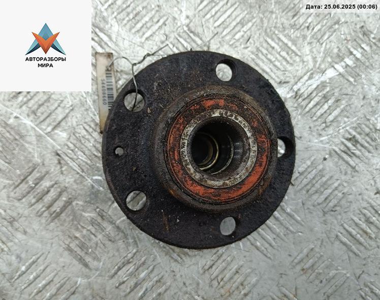 ступица задняя левая Skoda Fabia 1 поколение (6Y) 2002, 1.2 л., бензин, МКПП, синий, хетчбэк 5 дв. - фото №1