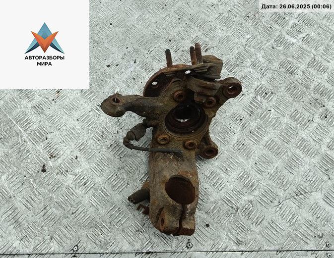 ступица передняя правая Skoda Octavia mk2 (A5 1Z) 2005, 2.0 л., дизель, МКПП, зелёный, универсал - фото №1