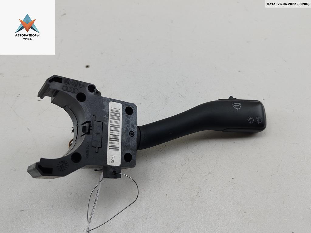 переключатель дворников Audi A3 8L 1999, 1.8 л., Ti, бензин, МКПП, серый, хетчбэк 5 дв., 4B0953503F - фото №1