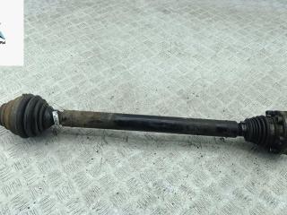 полуось передняя правая (приводной вал, ШРУС) Volkswagen Caddy 3 поколение [рестайлинг] 2011, 1.6 л., дизель, МКПП, белый, фургон