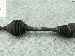 полуось передняя левая (приводной вал, ШРУС) Volkswagen Passat B6 2008, 1.8 л., бензин, МКПП, чёрный, универсал