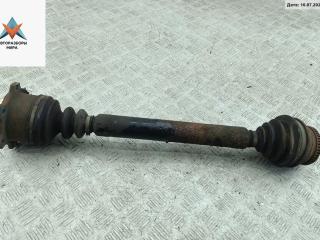 полуось передняя левая (приводной вал, ШРУС) Volkswagen Passat B5 1998, 1.9 л., дизель, МКПП, серый, универсал