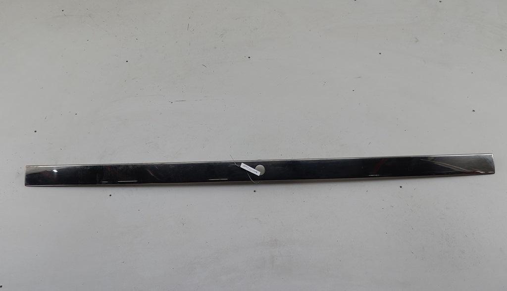 Молдинг крышки (двери) багажника Opel Vectra C 2005, 1.8 л., бензин, МКПП, чёрный, хетчбэк 5 дв., 09177067