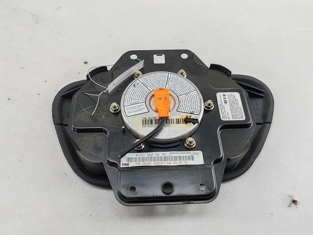 подушка безопасности дверная Mercedes-Benz M-Class ML W163 1998, 2.3 л., бензин, МКПП, чёрный, внедорожник 5 дв., A1638600105