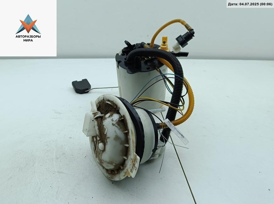 насос топливный Volkswagen Passat B6 2008, 1.8 л., бензин, МКПП, чёрный, универсал - фото №1