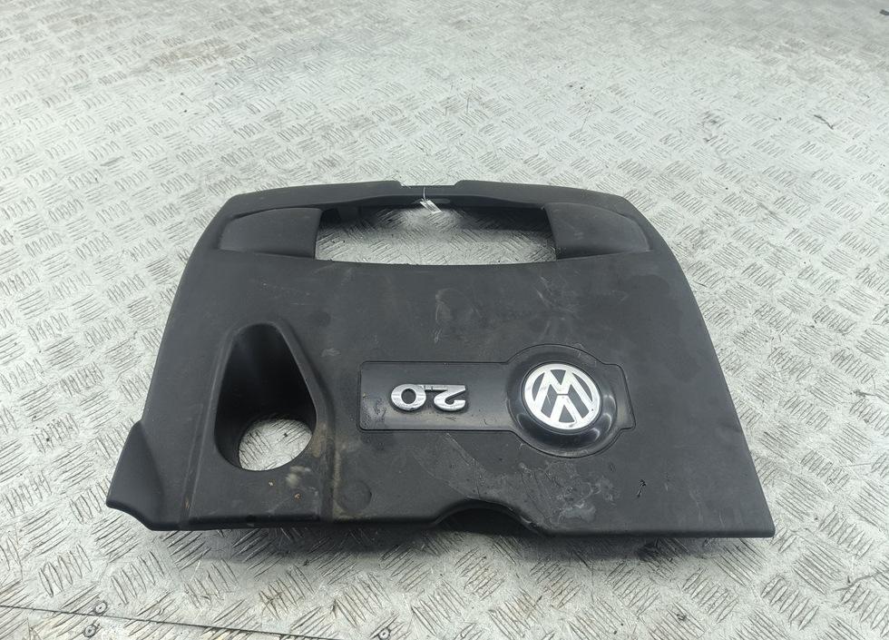 декоративная крышка двигателя Volkswagen Bora 2004, 2.0 л., бензин, МКПП, чёрный, седан