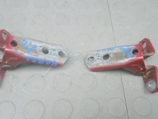 Петля передняя левая Mitsubishi Outlander 3 поколение [3-й рестайлинг] 2018, 2.3 л., дизель, МКПП, внедорожник 5 дв., 5702A064, 5702A063