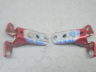 петля двери Mitsubishi Outlander 3 поколение [3-й рестайлинг] 2018, 2.3 л., дизель, МКПП, внедорожник 5 дв., 5702A064, 5702A063