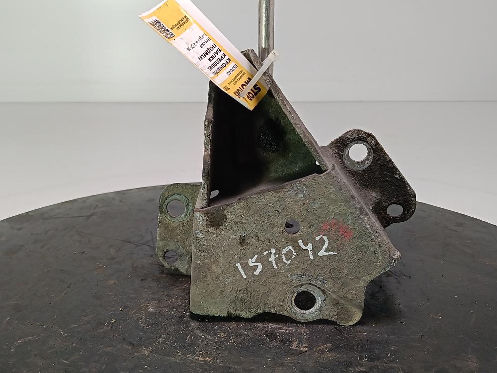 Кронштейн крепления балки подвески Renault Laguna 2 поколение 2003, цвет - фото №1