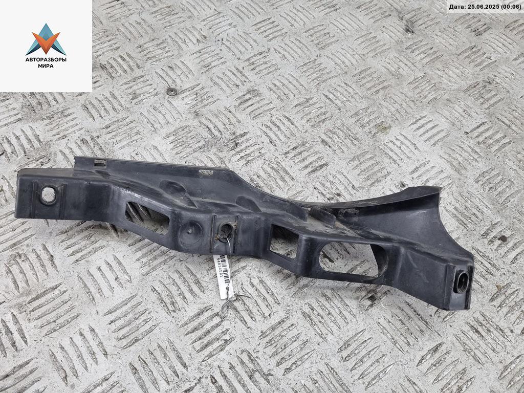 кронштейн переднего бампера Volkswagen Passat B6 2008, 1.8 л., бензин, МКПП, чёрный, универсал, 3C0807890 - фото №1