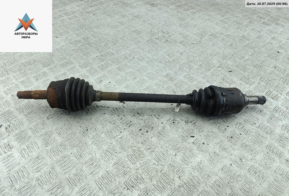 полуось передняя левая (приводной вал, ШРУС) Fiat Grande Punto 1 поколение 2007, 1.2 л., бензин, МКПП, синий, хетчбэк 5 дв. - фото №1