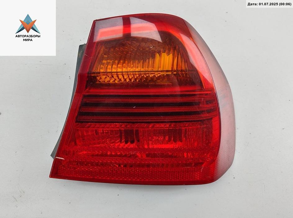 фонарь задний правый BMW 3 серия E90/E91/E92/E93 2005, 2.0 л., бензин, АКПП, чёрный, седан, 6937458 - фото №1