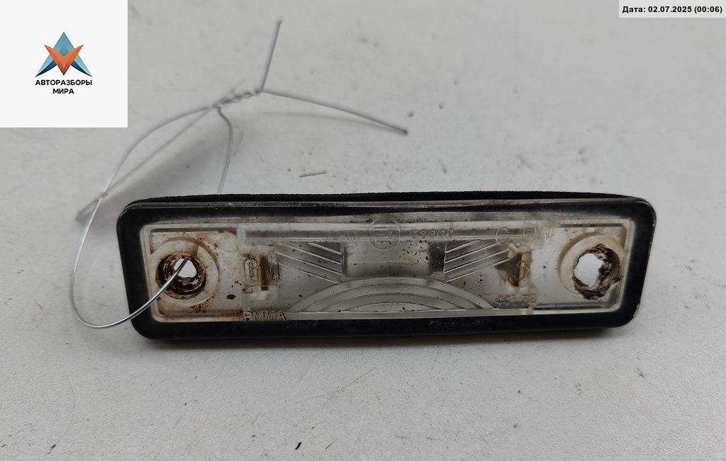 подсветка номера Opel Signum C 2004, 2.2 л., бензин, АКПП, серый, хетчбэк 5 дв., 53968 - фото №1