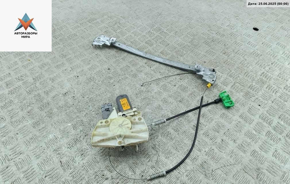 стеклоподъемник электрический задний левый Peugeot 607 1 поколение 2000, 3.0 л., бензин, МКПП, серый, седан - фото №1