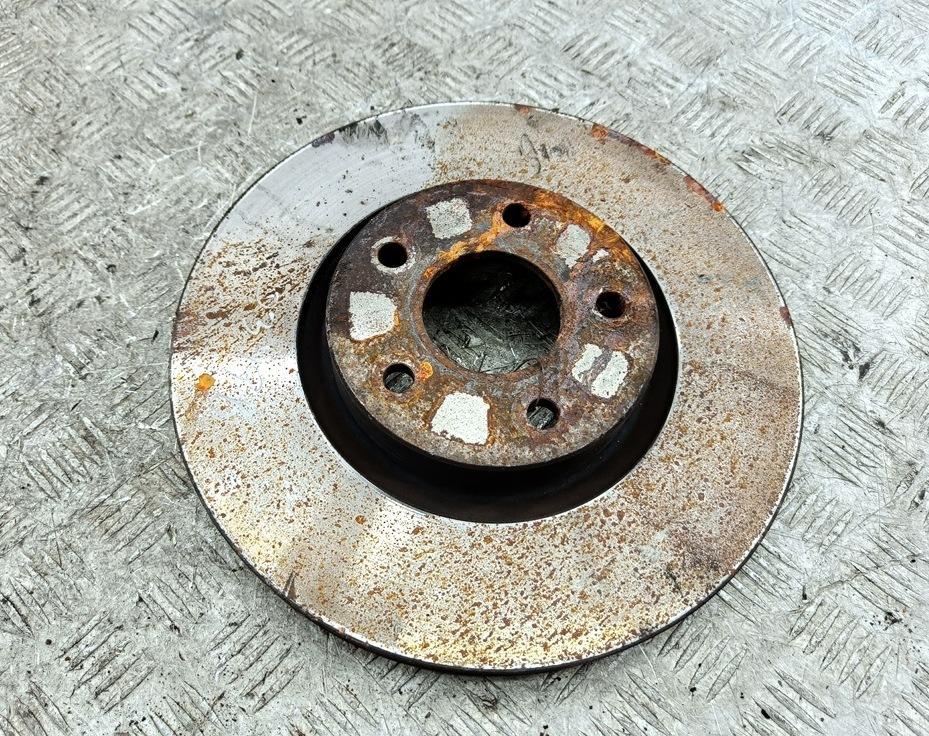 диск тормозной передний Volvo S40 / V50 2004, 2.4 л., бензин, МКПП, чёрный, универсал
