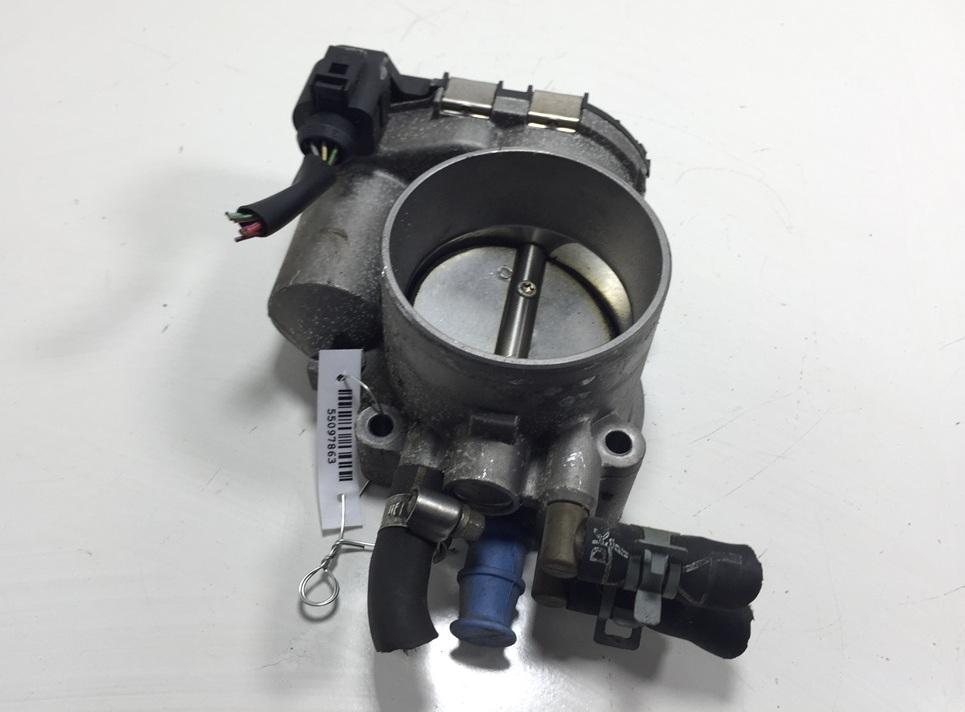 заслонка дроссельная Audi A6 C5 2002, 3.0 л., бензин, АКПП, чёрный, универсал, 078133062B