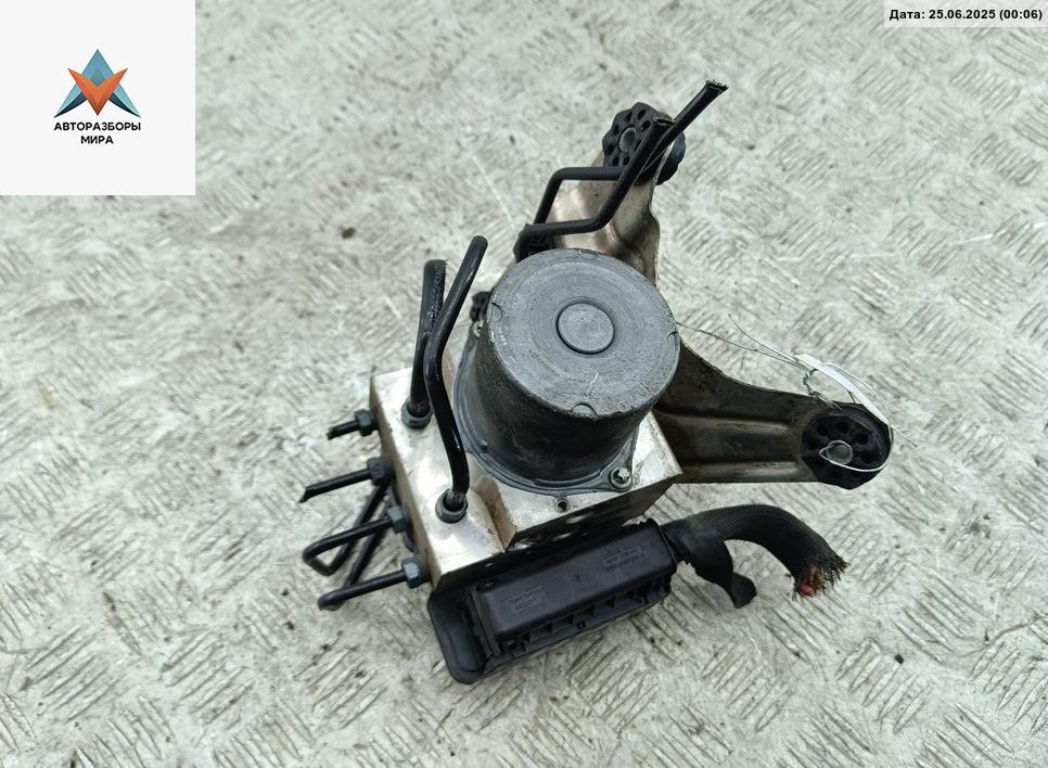 блок ABS BMW 5 серия F07/F10/F11 2012, 3.0 л., дизель, АКПП, чёрный, универсал, 34516853405, 6853405, 34526853408, 6853408 - фото №1