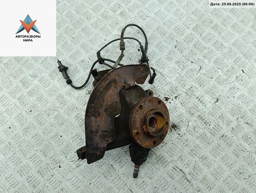 ступица передняя правая Peugeot 607 1 поколение 2000, 3.0 л., бензин, МКПП, серый, седан - фото №1