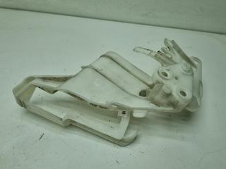 кронштейн (крепление) Volkswagen Passat B6 2006, 2.0 л., дизель, МКПП, чёрный, универсал, 3C0837868B