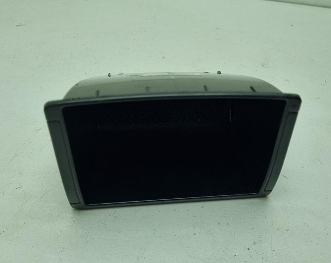 пепельница Skoda Octavia mk2 (A5 1Z) 2005, 2.0 л., дизель, МКПП, зелёный, универсал, 1Z0857130