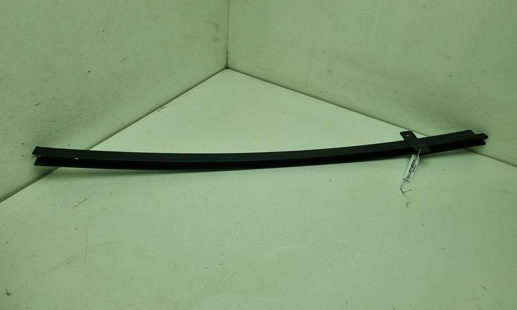 накладка двери (крышки) багажника Volkswagen Touran 1 поколение 2003, 1.6 л., бензин, МКПП, серый, минивэн, 1T0839408C - фото №1